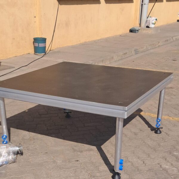 Portable Stage Platform Without Braces